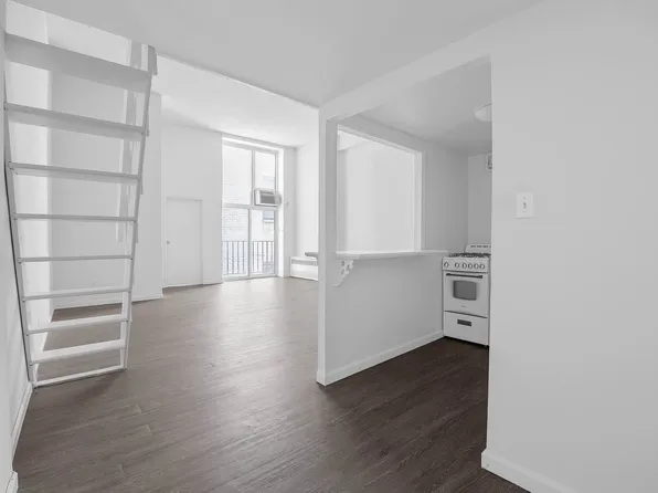 88 Fulton Street image 5 of 14