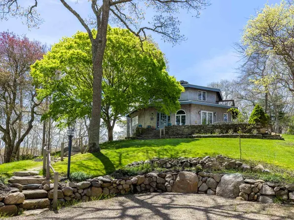 131 Shubael Weeks Rd, West Tisbury, MA 02575