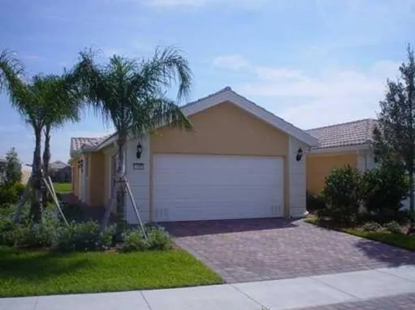 11824 Delfina Ln, Orlando, FL 32827