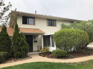 2229 Daffodil Dr, Crest Hill, IL 60403