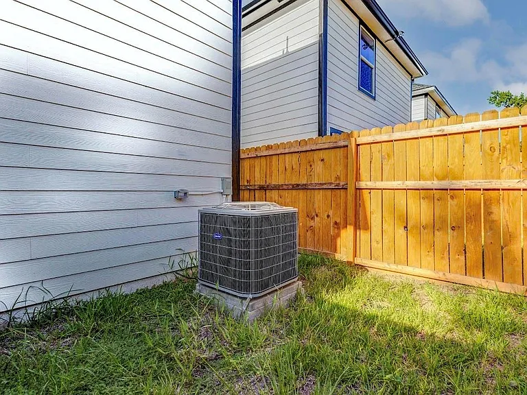 8218 Bigwood St #B — Photo 18