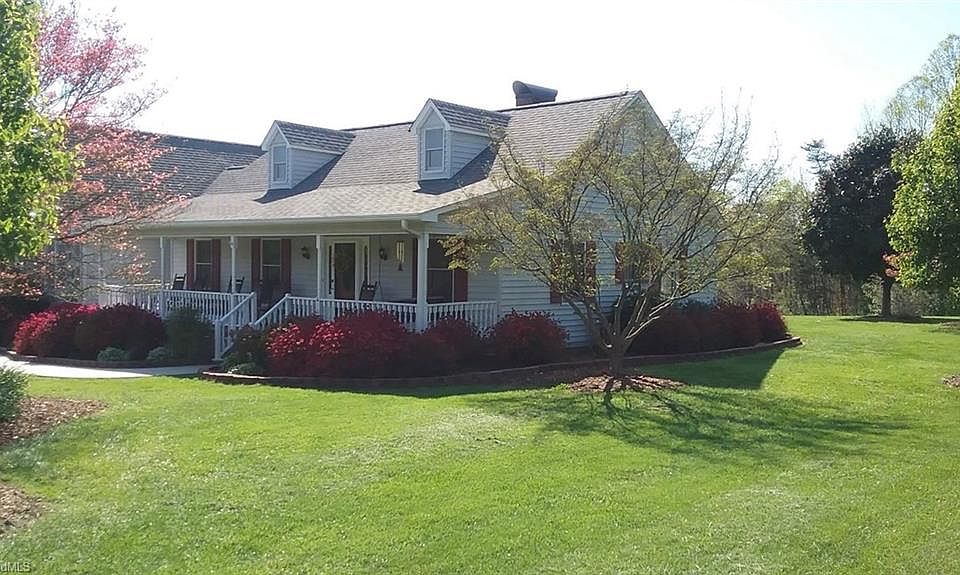 2nd image of 418 Glass Rd