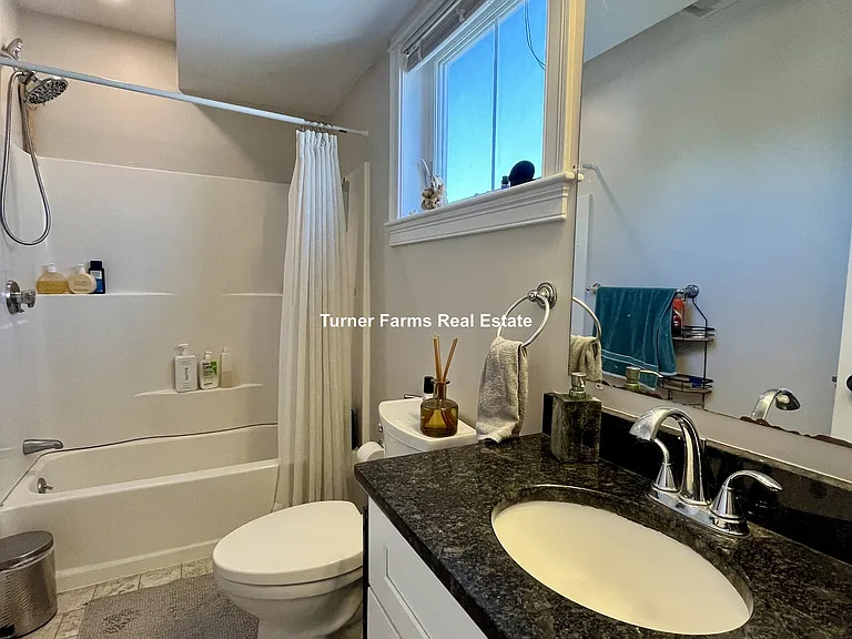 14 Fern St #A — Photo 10