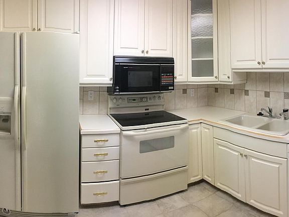 Fully equiped kitchen