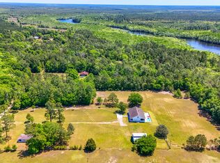 6299 Strickland Rd, Ebro, FL 32437