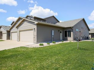 4400 W Townsley Pl, Sioux Falls, SD 57108