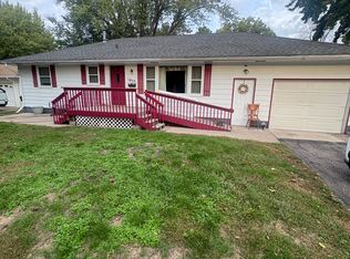 1833 Shaw Ave, Anoka, MN 55303