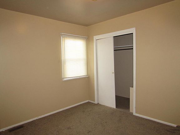 5th image of 1109 3rd Ave NW