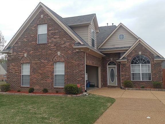 2nd image of 956 Clubhouse Dr