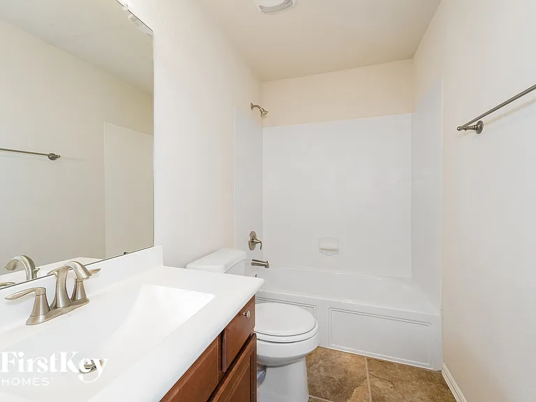 7418 Upland Mill Ln — Photo 14