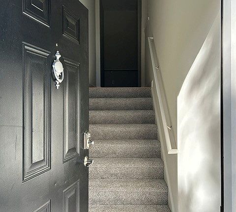 2nd image of 104 Cornwall View Ct #104