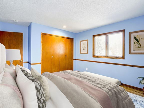 5th image of 5705 Phoenix St