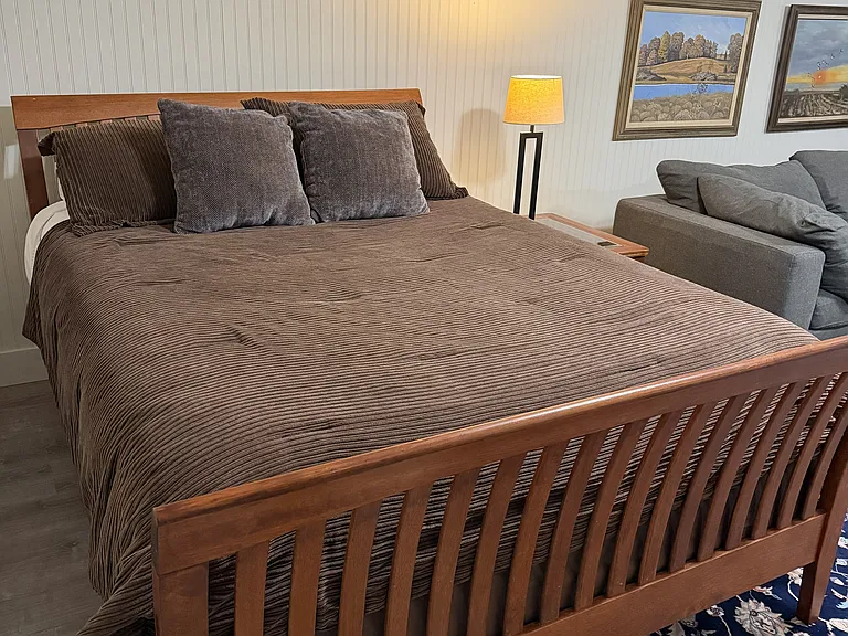 Queen bed