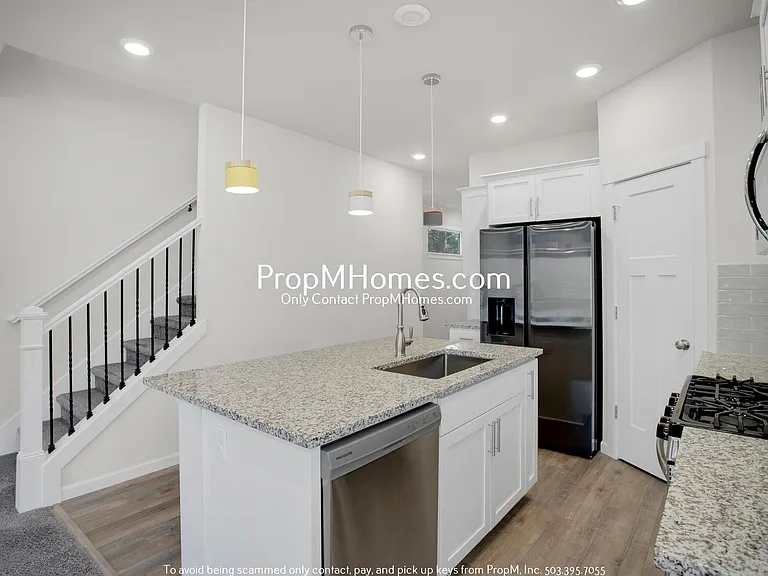 10709 SW 72nd Ave — Photo 6