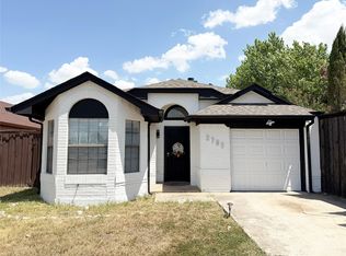 2702 Game Lake Dr, Irving, TX 75060