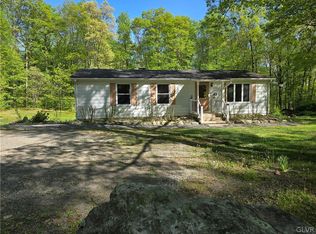 2385 Valley View Dr, Bangor, PA 18013