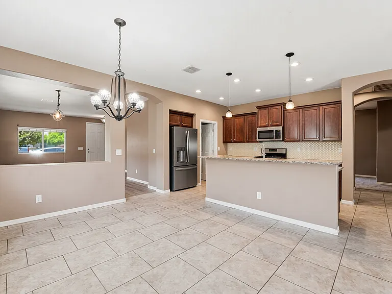 371 W Flame Tree Ave — Photo 13