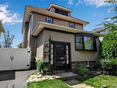 241 E Hazeltine Ave, Buffalo, NY, 14217