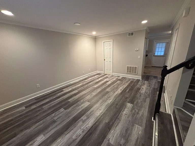 3913 Overbrook Dr #2D — Photo 2