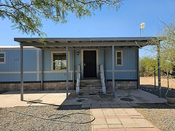 Main covered patio/entrance
