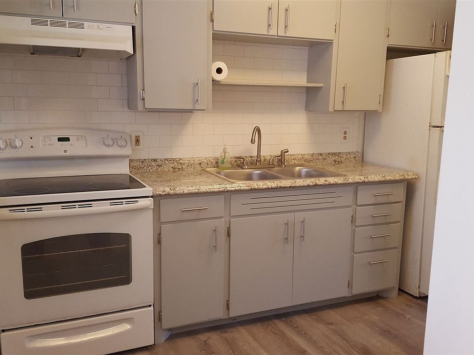 7 Kitchen