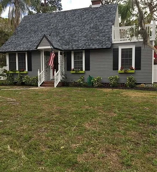 319 Venetian Dr — Photo 11