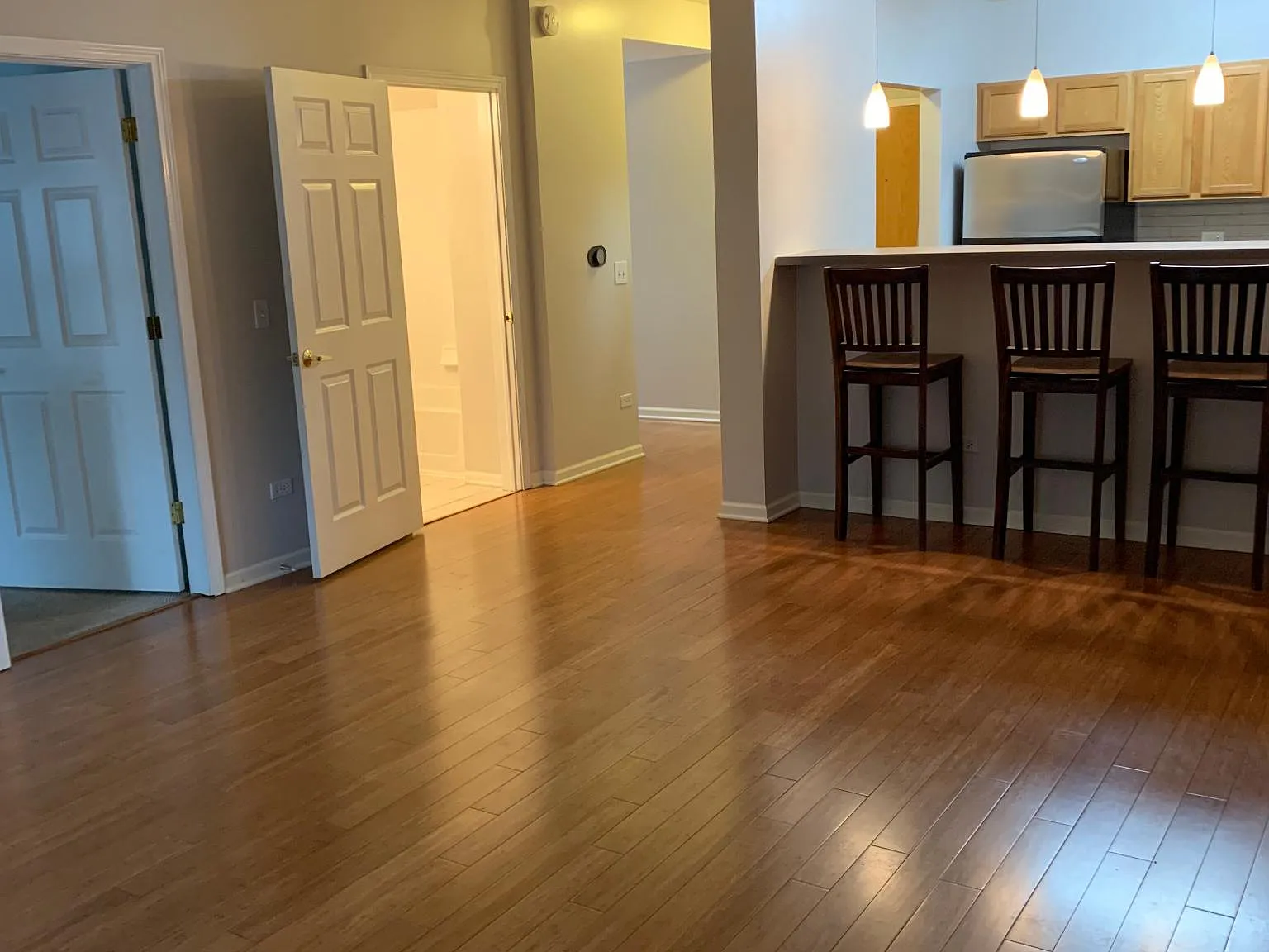 1 bed, 850 sqft, $1,950 — Photo 3