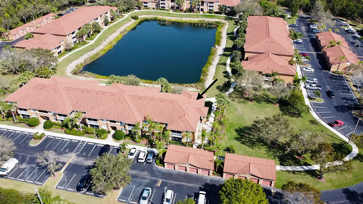 Building Photo - 1820 Florida Club Cir #CIRCLE2210