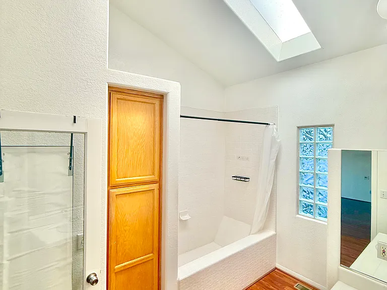 5766 Riley St #5766 — Photo 32