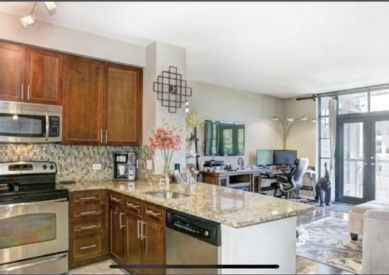 437 New York Ave NW #503 — Photo 6