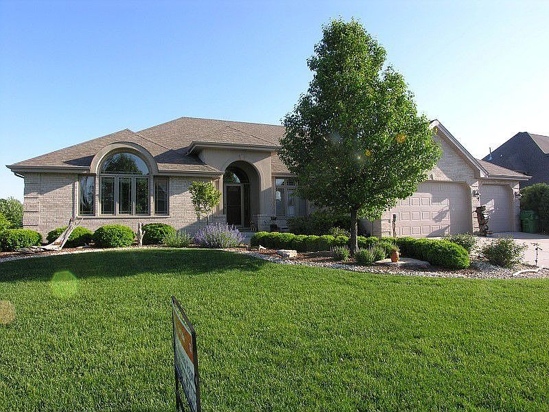 1st image of 13159 W Valley View Dr
