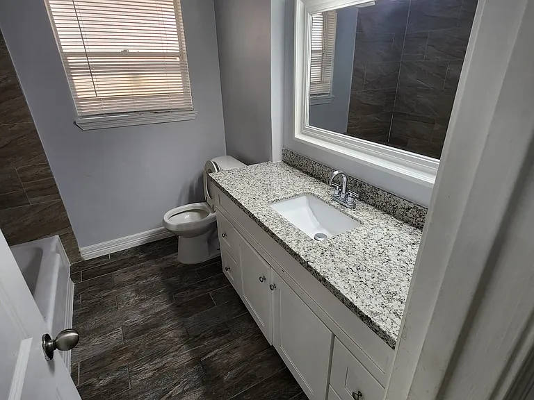 5835 Paisley St — Photo 16