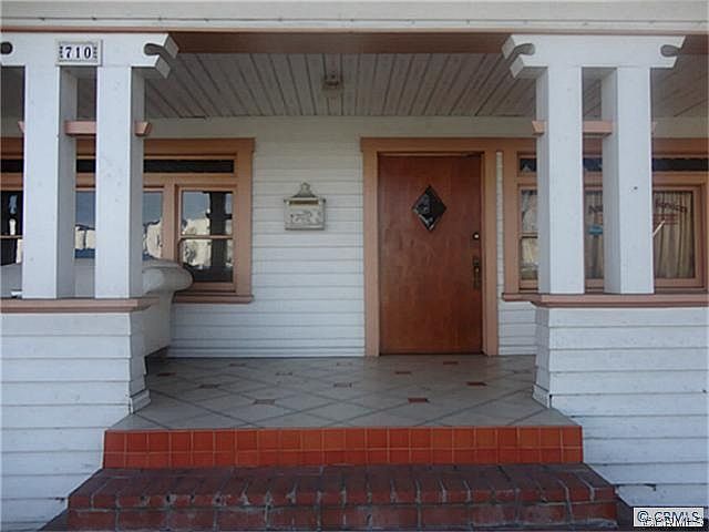 1st image of 710 W Lincoln Ave