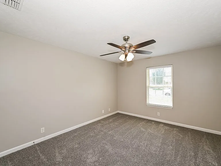 2834 Wellington Pl — Photo 12