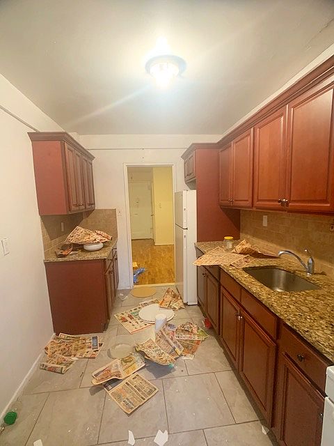 1st image of 1740 E 13th St #A