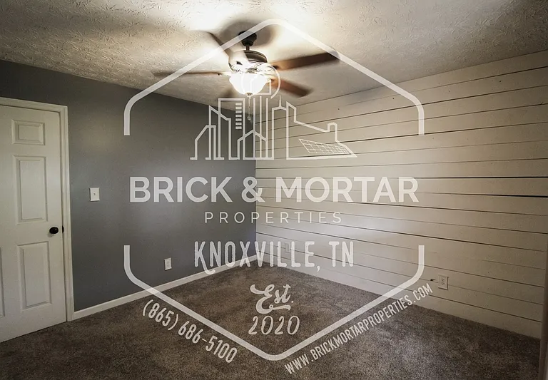 808 Pioneer Dr — Photo 37