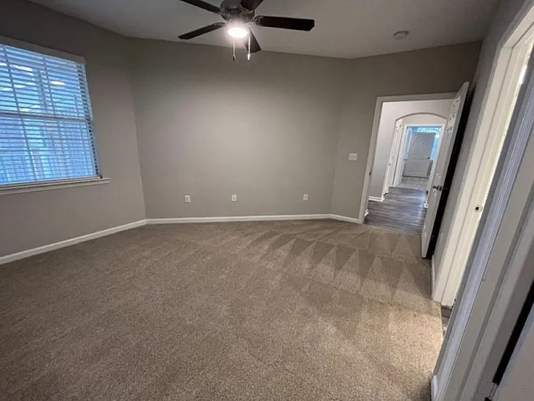 Carlton Park Apartment Homes — Photo 10