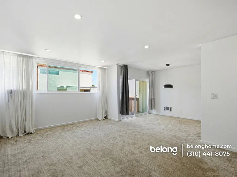 5950 Canterbury Dr #C312 — Photo 24