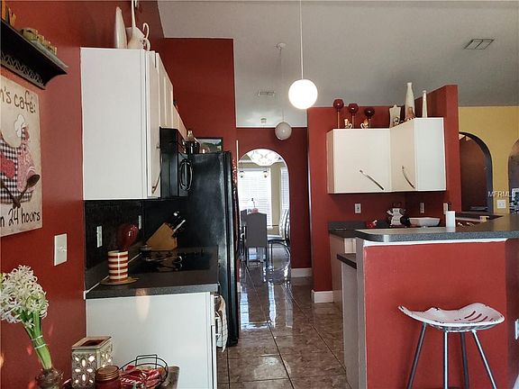 5th image of 333 Cocoa Ct