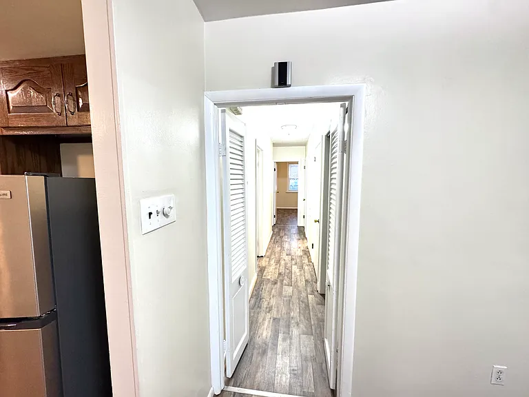 8560 Castor Ave — Photo 6