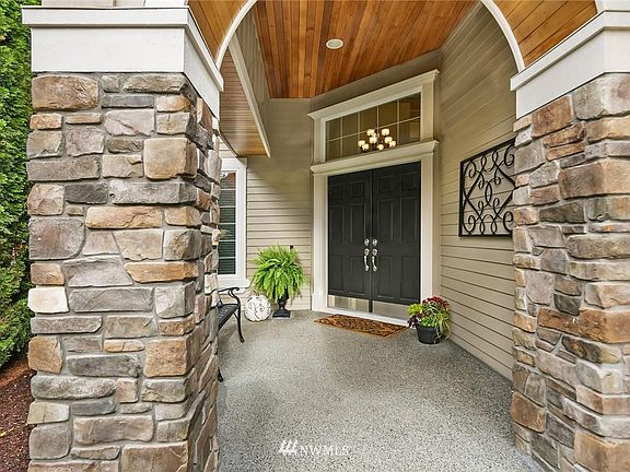 3rd image of 27030 SE 13th St