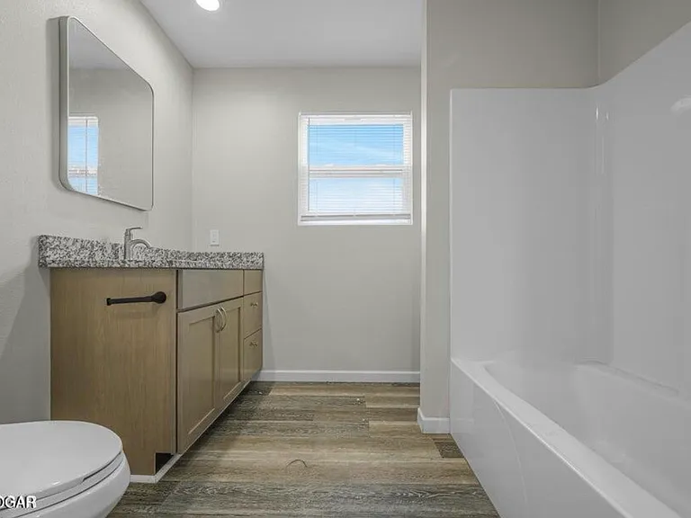 1001 E 5th St #A — Photo 5