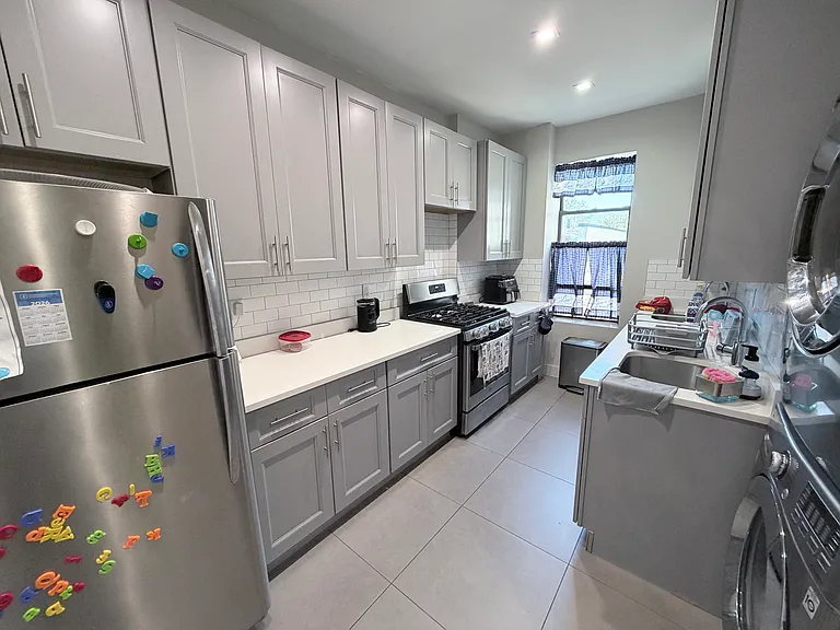 1552 President St #6C — Photo 3