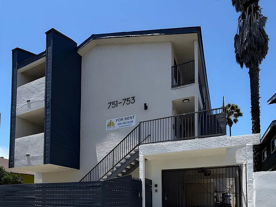 753 Cerritos Ave #1A