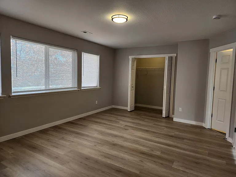 1416 S Skyline Dr — Photo 13