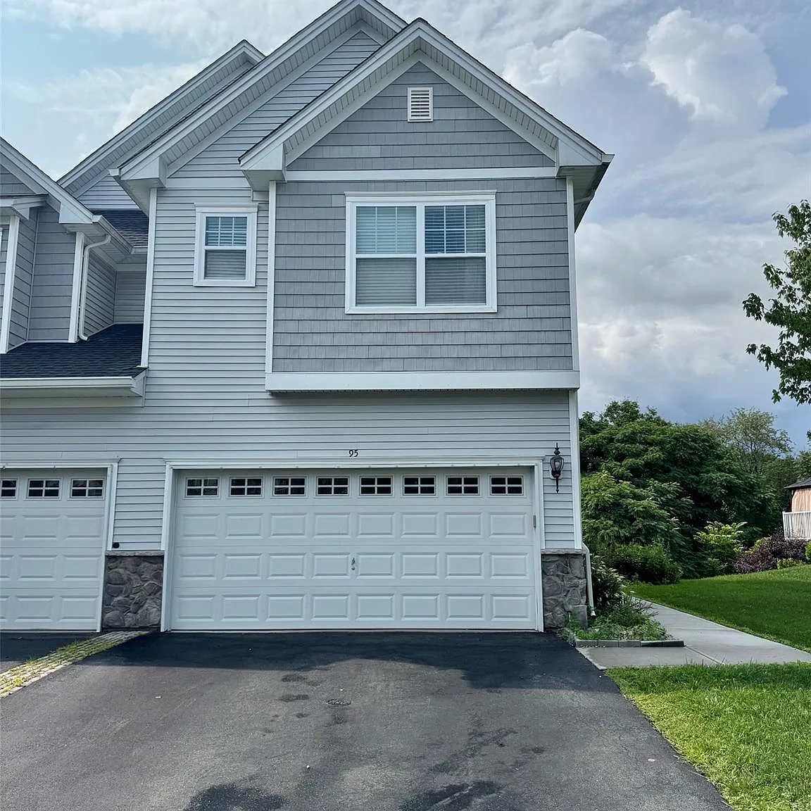 3 bed, 3.5 bath, 1781 sqft, $3,600 — Photo 2