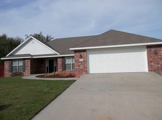 530 Nelson Ct, Pea Ridge, AR 72751