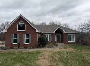 705 3rd Ave W, Springfield, TN 37172