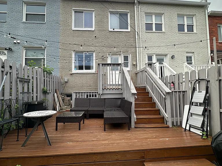 2240 16th St NE — Photo 3
