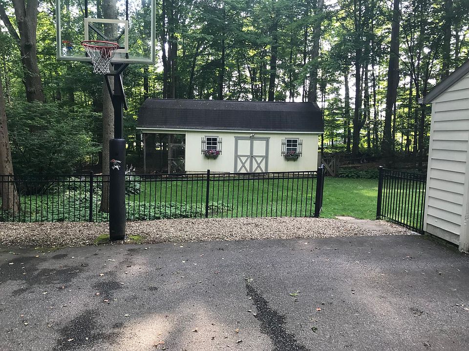 2nd image of 24 Forest Dr